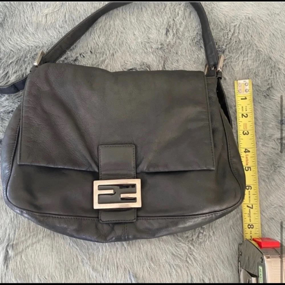 Vintage Fendi Mama Baguette Leather Shoulder Bag - Picture 5 of 15